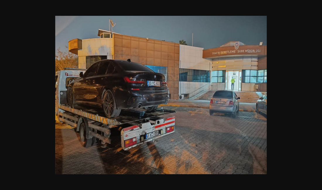 204 Kez OkunduYenişehir Tıp Fakültesi Eczaneler karşısındaki halka açık otoparkta