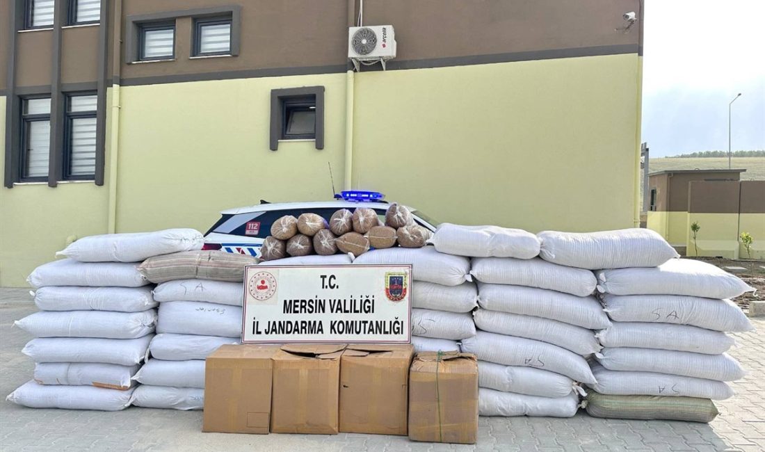 Mersin’de Jandarmadan Yolcu Otobüsüne Kaçak Tütün Operasyonu 112 Kez OkunduMersin İl Jandarma Komutanlığı ekipleri, tütün kaçakçılığıyla mücadele